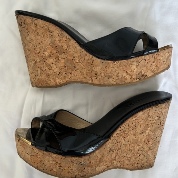 Jimmy Choo Prima black patent leather wedge sandals/ size 38.5 - Picture 5 of 9